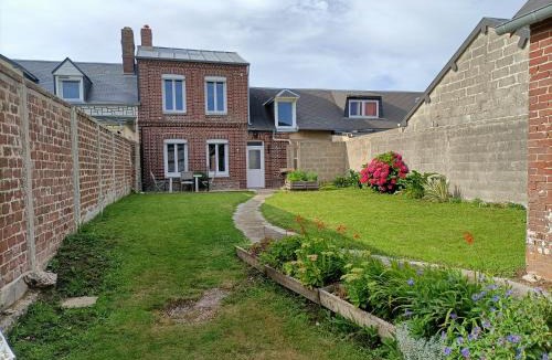 Saint-Pierre-en-Port House | Le Gîte Mayann