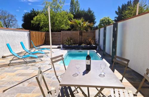 Peyrole House | Le Gîte Nature Jacuzzi Piscine Chauffée Privée du Tarn entre Toulouse et Albi & Les Cottages du Tarn