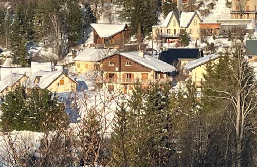 Villard-de-Lans Ski Chalet | Le Gîte Robert
