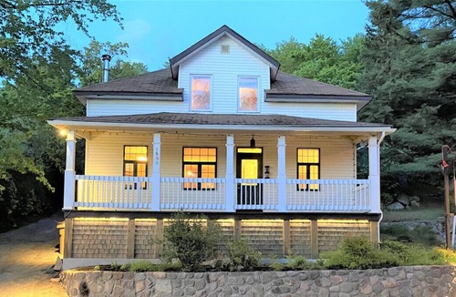 Saint-Faustin-Lac-Carre Cabin | Le Gîte SPA & Authentic charm