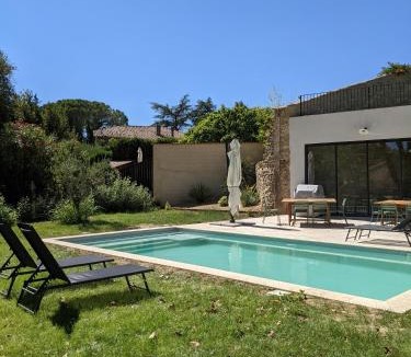 Cavillargues Villa | Le Gai Ruisseau - Villa avec piscine chauffée - Proche Uzès