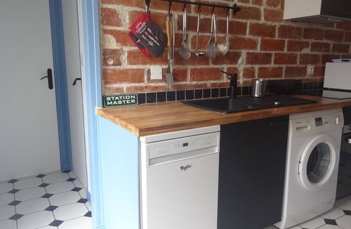 Lion-sur-Mer Cottage | Le Gai Séjour