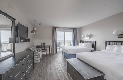 Sainte-Flavie Hotel | Le Gaspésiana