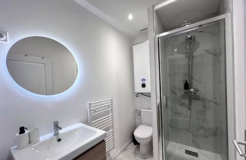 Montlucon Apartment | Le Gatsby