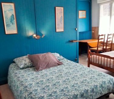 Signy-lAbbaye Hotel | Le gibergeon