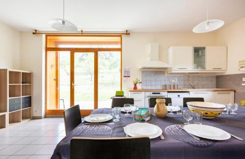 Thoiry House | le gite à Géo