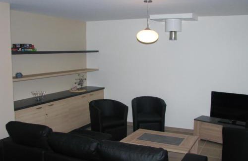 Puilly-et-Charbeaux House | Le gite communal