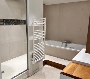 Gray Apartment | le gite de l'atelier