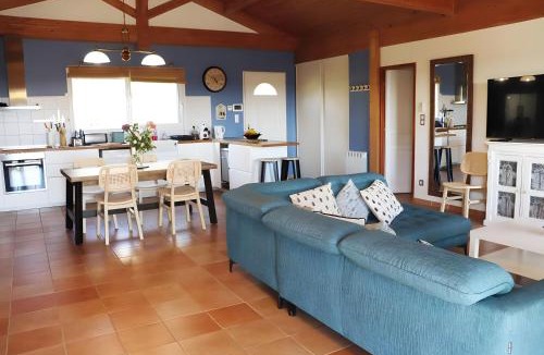 Nerac House | Le Gite De La Colline
