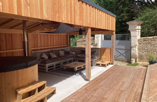 Mosnes House | Le Gite des Ecuries de la Barre