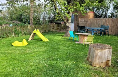 La Bassee Apartment | Le gite du chtihameau avec piscine intérieure privative, selon date