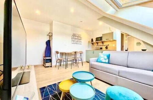 Saint-Nazaire Apartment | Le Glamour I Peaceful I High-Speed Internet