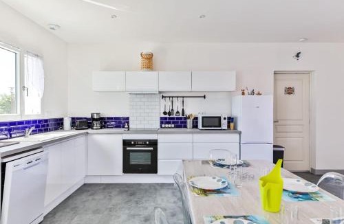 Beauvoir-sur-Mer House | Le Gois - Parking - Marais salants