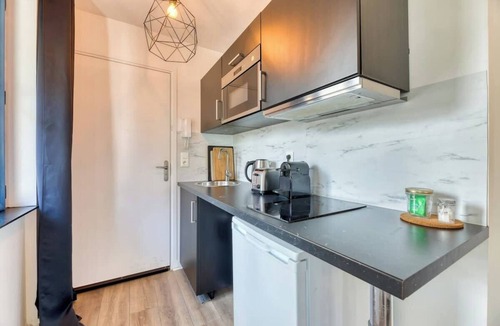 Coteaux Ouest Apartment | Le Golden Black à Rouen !