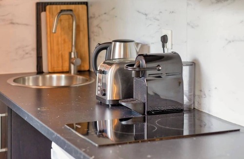 Coteaux Ouest Apartment | Le Golden Black à Rouen !