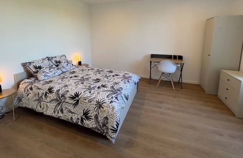 Montlucon Apartment | Le Golden Cocoon