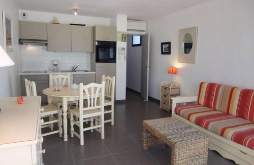 Saint-Cyprien Plage Apartment | Le Golf Clair by Interhome