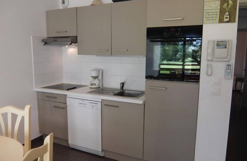 Saint-Cyprien Plage Apartment | Le Golf Clair by Interhome