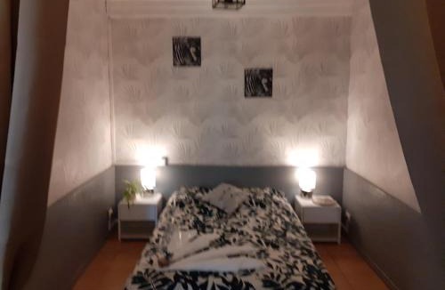 Saint-Sernin-du-Bois House | Le grand bonheur