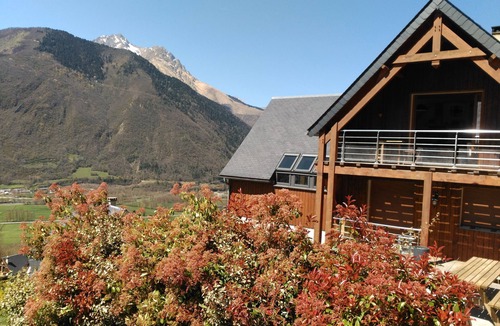 Camparan Ski Chalet | LE GRAND CHALET WITH SPA AND SAUNA near Saint Lary Soulan
