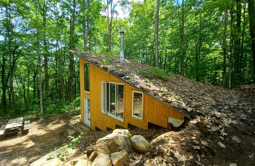 Sainte-Beatrix Cabin | Le Grand Chêne ~ Chalet refuge without electricity or running water