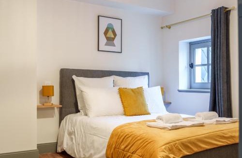 Old Town Apartment | Le Grand Colbert - By PrestiPlace