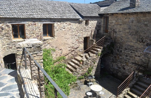 Barre-des-Cevennes House | Le Grand Duc