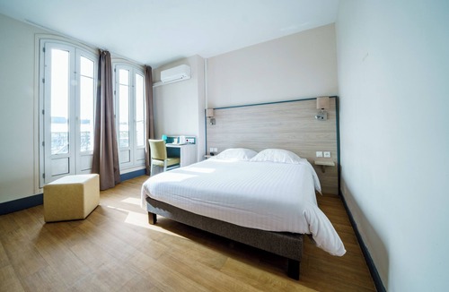 Chateau-du-Loir Hotel | Le Grand Hôtel