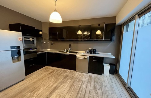 Amerique Apartment | Le Grand Jaures PARIS 8 people