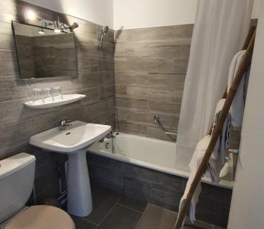 Laffrey Hotel | Le Grand Lac hôtel bar restaurant