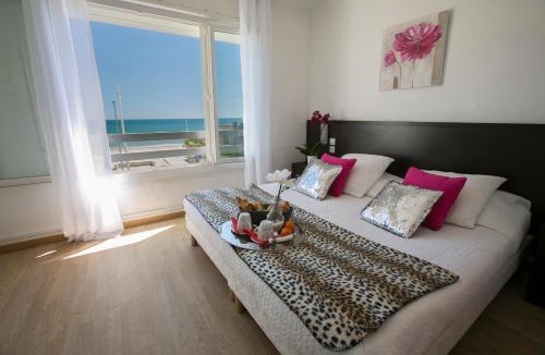 Palavas-les-Flots Hotel | Le Grand Large Bord de Mer Hotel & Appartements