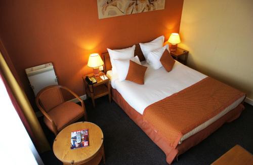 La Rochette Hotel | Le Grand Monarque