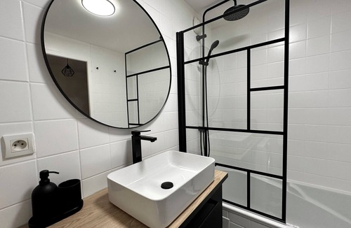 Le Puy-en-Velay Apartment | Le Grand Orme. Appartement au Coeur du Centre Historique