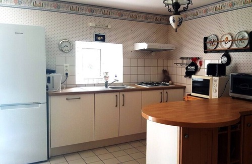 Ploubalay House | Le Grand Portail Blanc