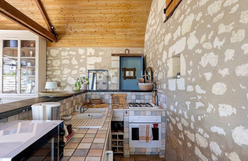Longue-Jumelles House | "le grand pré" Holiday Home – Renovated Stable with Garden, Terrace, and Family Amenities