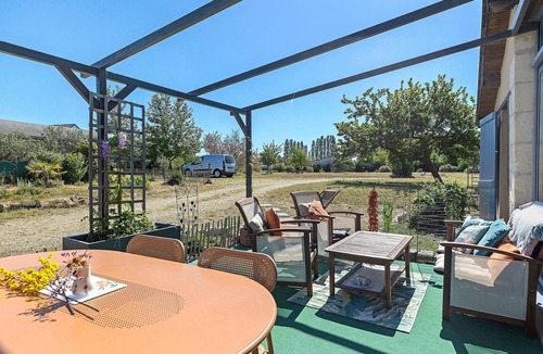 Longue-Jumelles House | "le grand pré" Holiday Home – Renovated Stable with Garden, Terrace, and Family Amenities