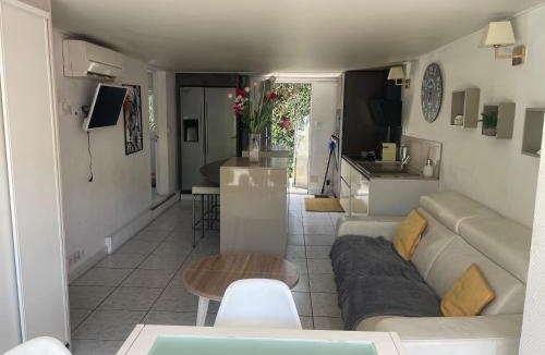 Launaguet Apartment | Le grand selve, jacuzzi, piscine et sauna