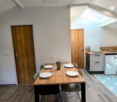 Treize-Vents Apartment | Le Grand Zig - Petit déjeuner, piscine, 10mn du Parc