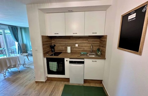 Libourne Apartment | Le Greenhouse * * * Studio Libourne