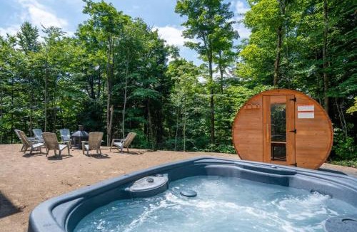 Saint-Faustin-Lac-Carre Ski Chalet | Le Greenwood 2 - Sauna - Spa - Mountain View