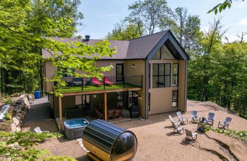 Saint-Faustin-Lac-Carre Ski Chalet | Le Greenwood 2 - Sauna - Spa - Mountain View