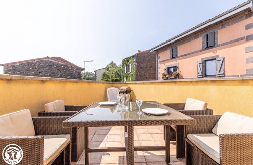 Volvic House | Le Grenetier - Volvic