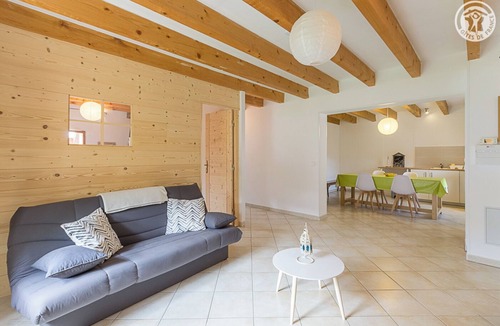 Saint-Girod House | LE GRENIER A BLE - ENTRELACS