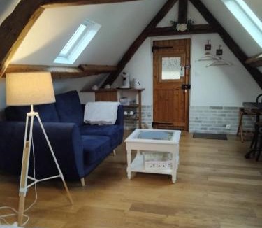 Bordeaux-Saint-Clair Bed & Breakfast | Le Grenier D'Isafil