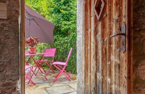 Entremont-le-Vieux House | LE GRENIER DU CROZAT