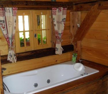 Saint-Paul-en-Chablais Bed & Breakfast | Le Grenier