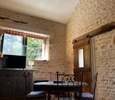Sainte-Gemme-la-Plaine House | Le Grenier d'Odette