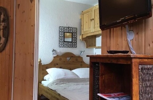 Chamonix City Centre Apartment | le grepon in Chamonix-Mont-Blanc