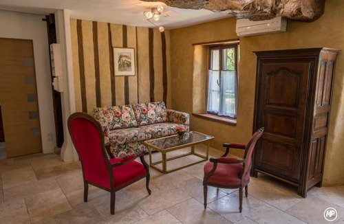 Losse House | Le Grillon