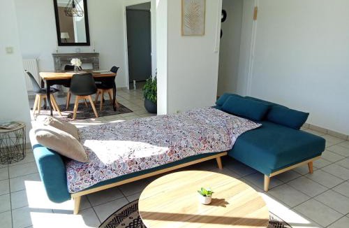 Poitiers Apartment | Le Guynemer - Spacieux T2 - Terrasse avec vue - Secteur gare